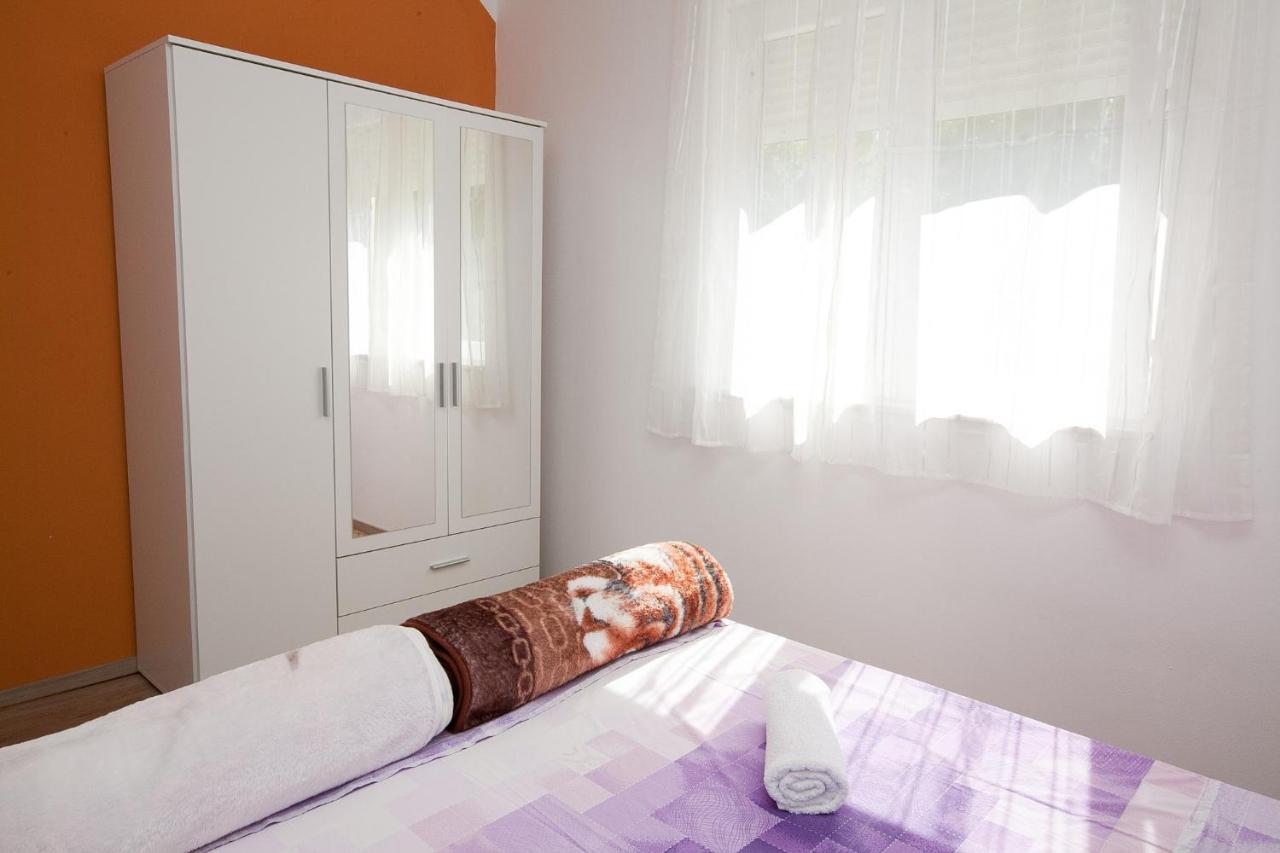 Apartmani Lea Starigrad Paklenica Ngoại thất bức ảnh