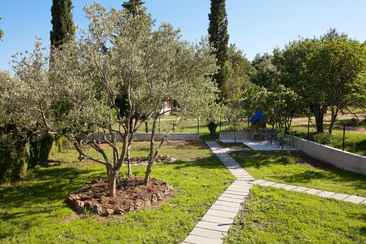 Apartmani Lea Starigrad Paklenica Ngoại thất bức ảnh